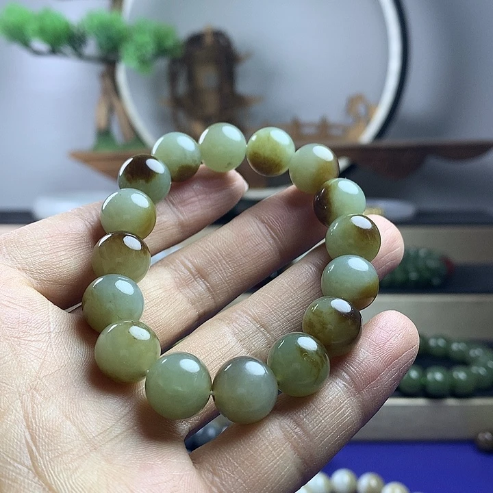 和田玉未镶嵌手串