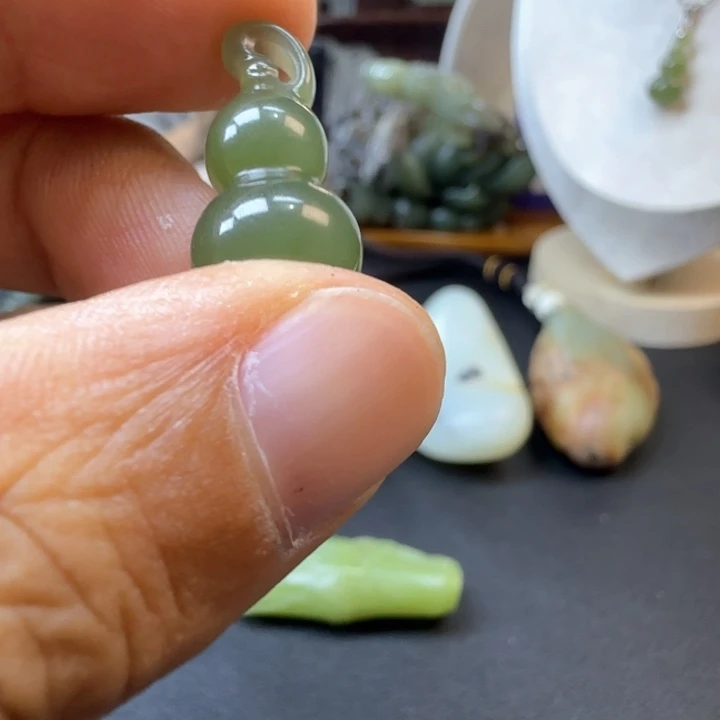 和田玉（糖玉）未镶嵌颈饰