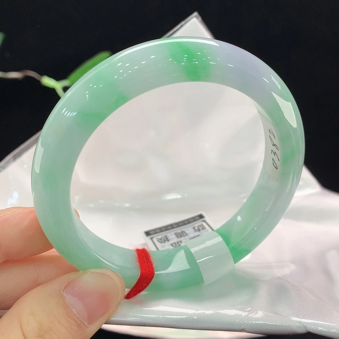 翡翠未镶嵌手镯0382