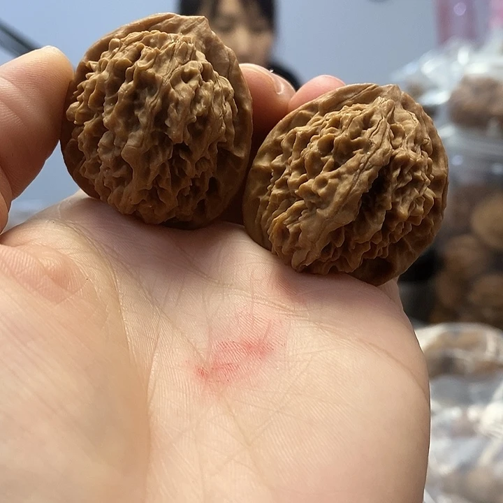 文玩核桃把件39蜡皮皇冠 小众