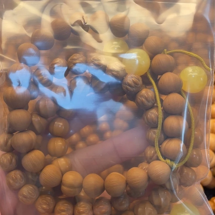 紅***門猴头微暇小屁桃时来运转吞噬小鲨鱼手串