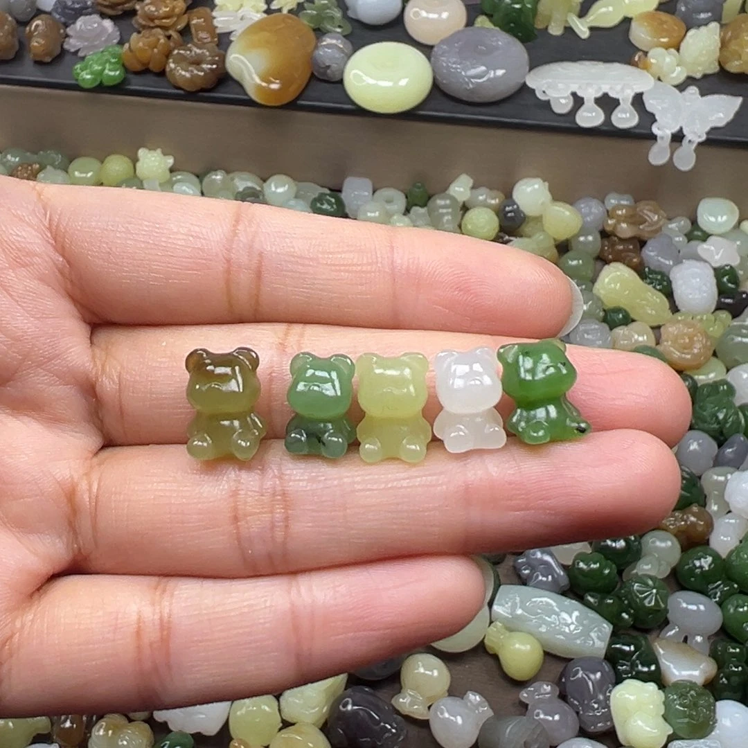 和田玉未镶嵌颈饰98一个多样性发其一