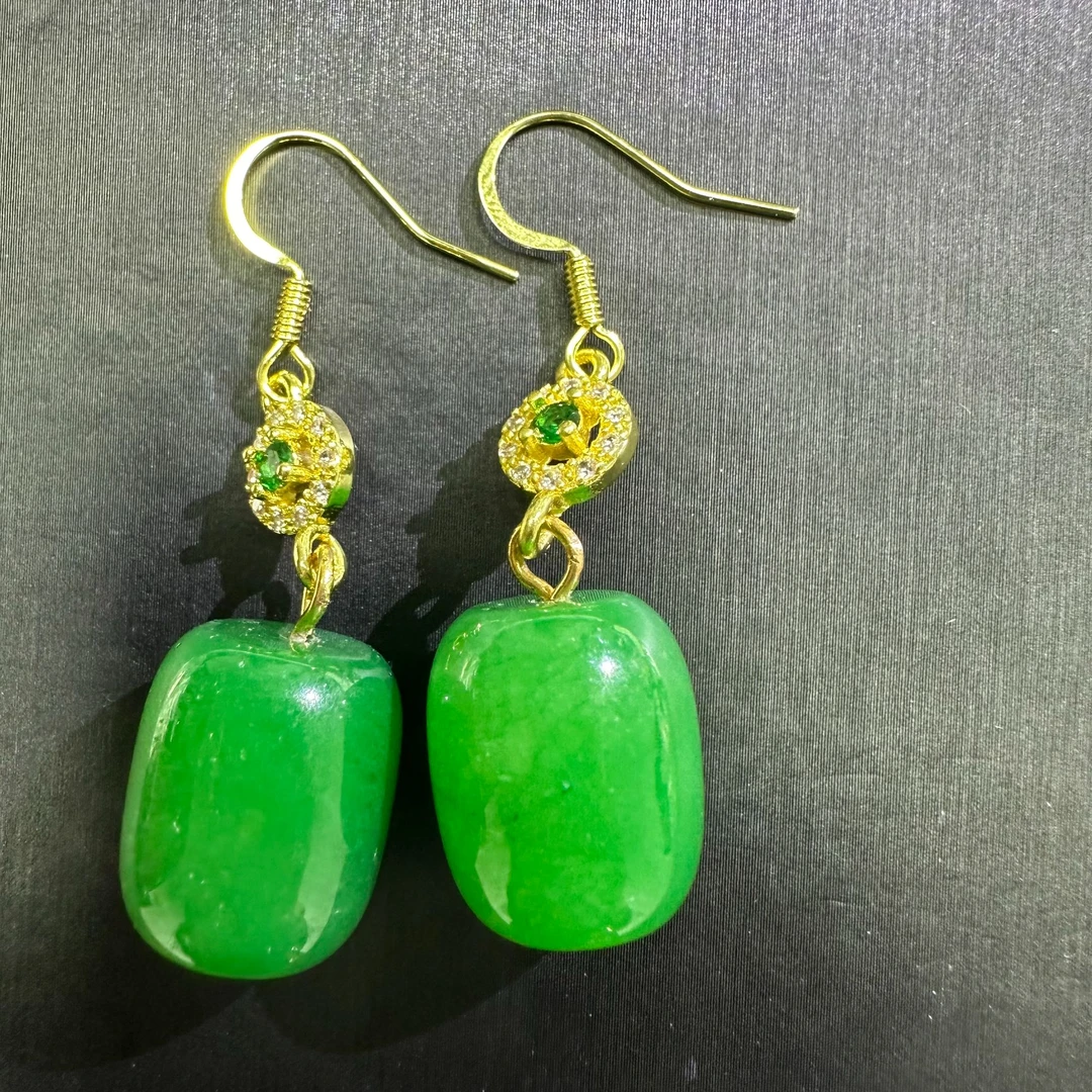 翡翠桶珠耳饰（多样发其一）A203