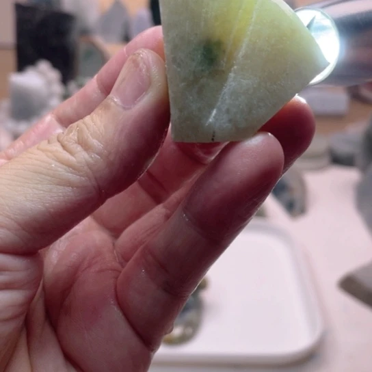 翡翠裸石翡翠玉料