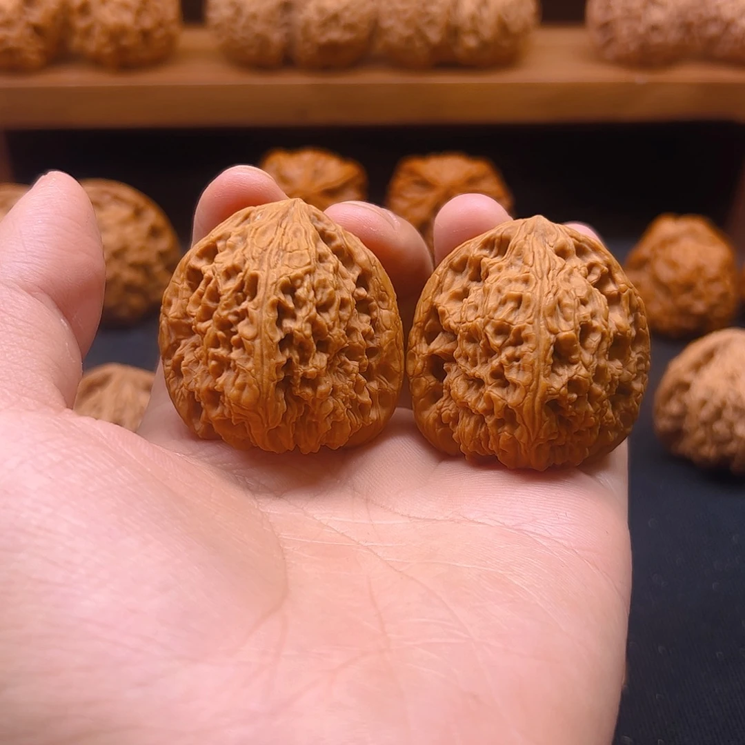 把件核桃三角疆39全品