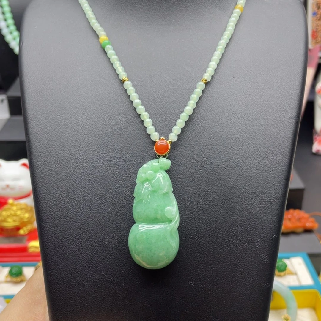 翡翠未镶嵌颈饰翡翠葫芦