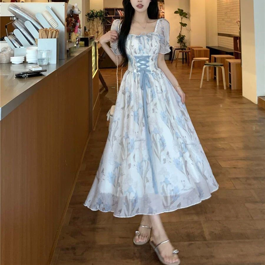 甜美温柔风蓝色碎花裙子夏季新款法式收腰显瘦系带仙女度假连衣裙