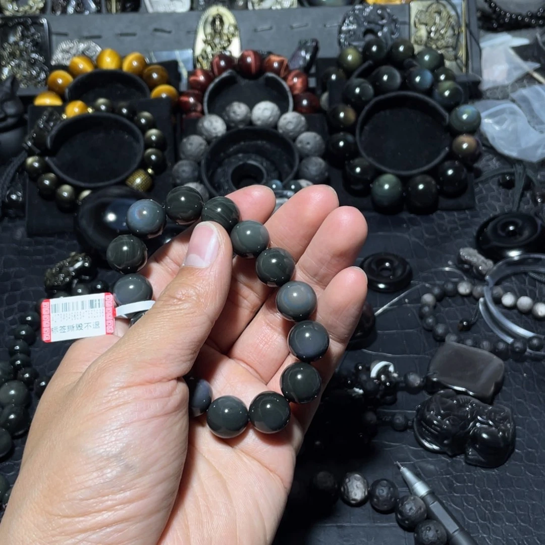 黑曜岩珠宝奇石未镶嵌阿*威
