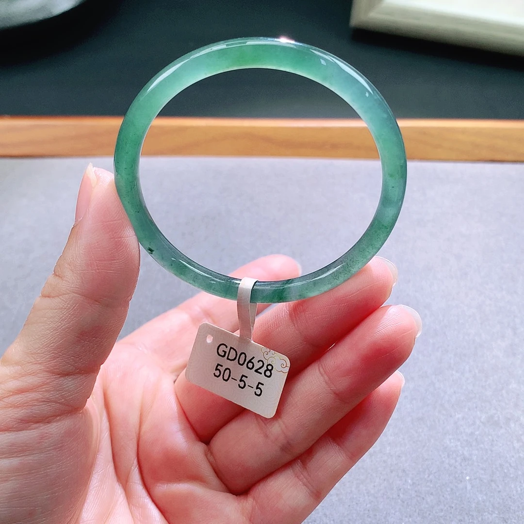 翡翠未镶嵌手镯天然翡翠手镯a货