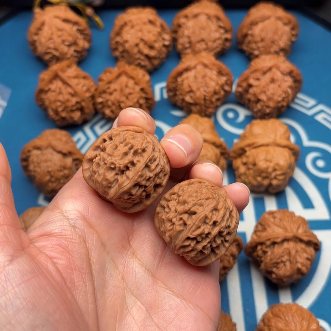 文玩核桃吊坠龙眼32