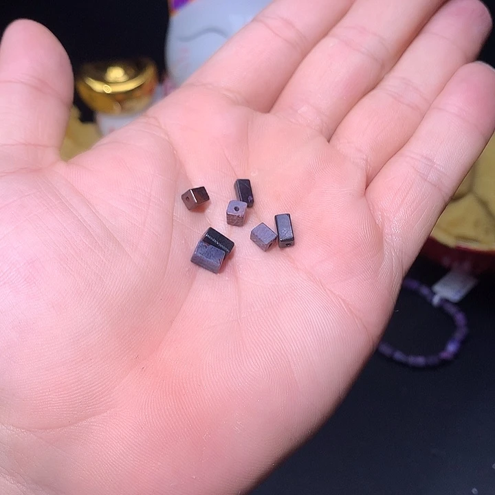 苏纪石（舒俱来）四菱单颗未镶嵌