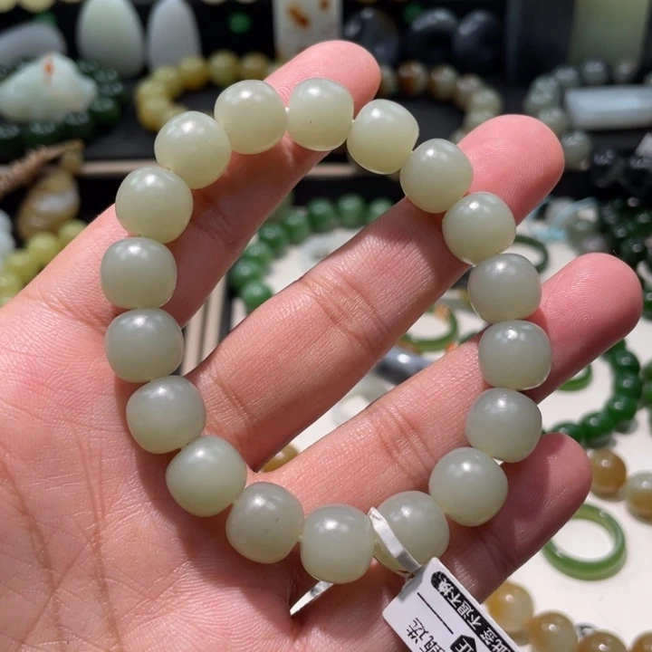 和田玉未镶嵌手串新疆且末青白卡12老型微结构包容
