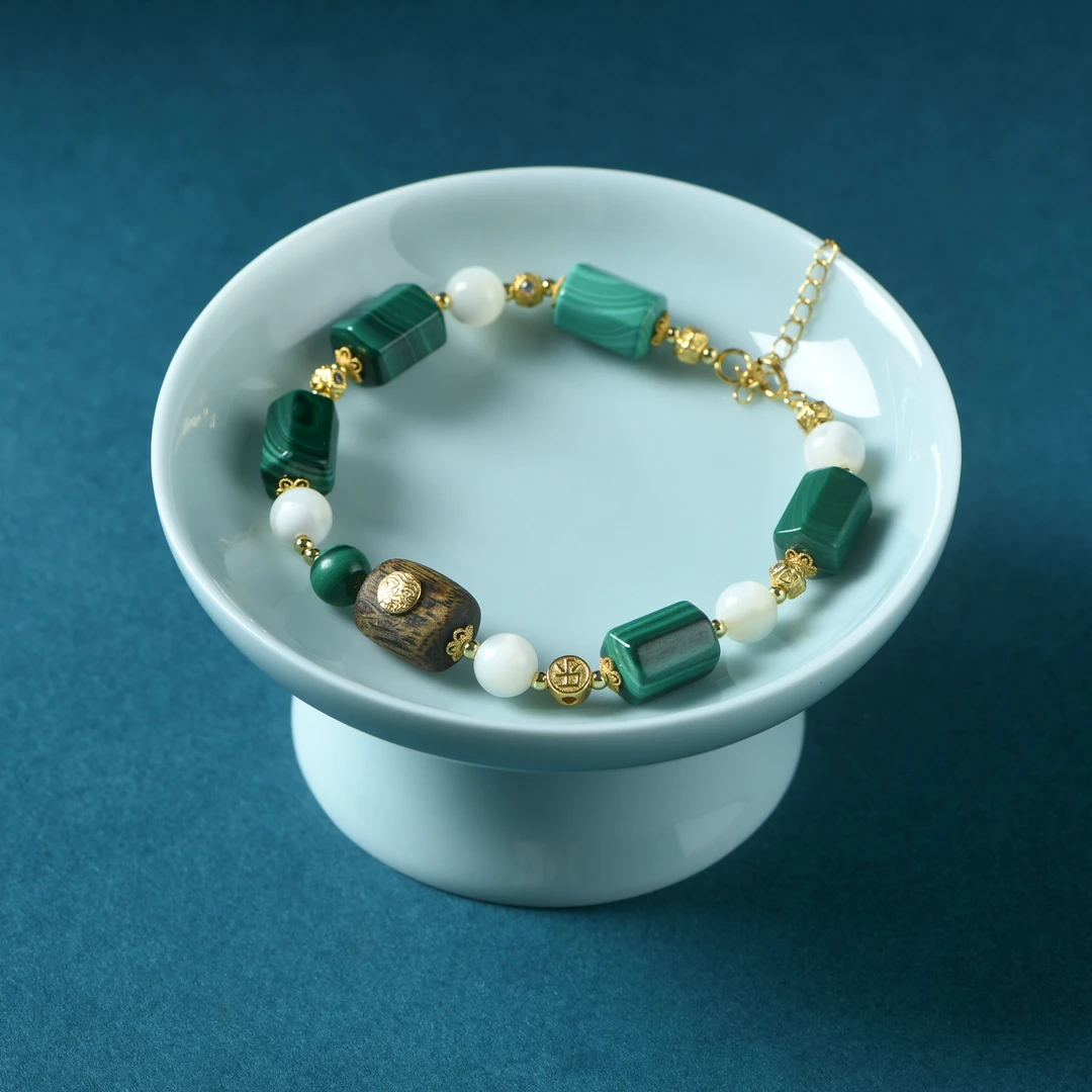 孔雀石六棱珠棋香扎基手链