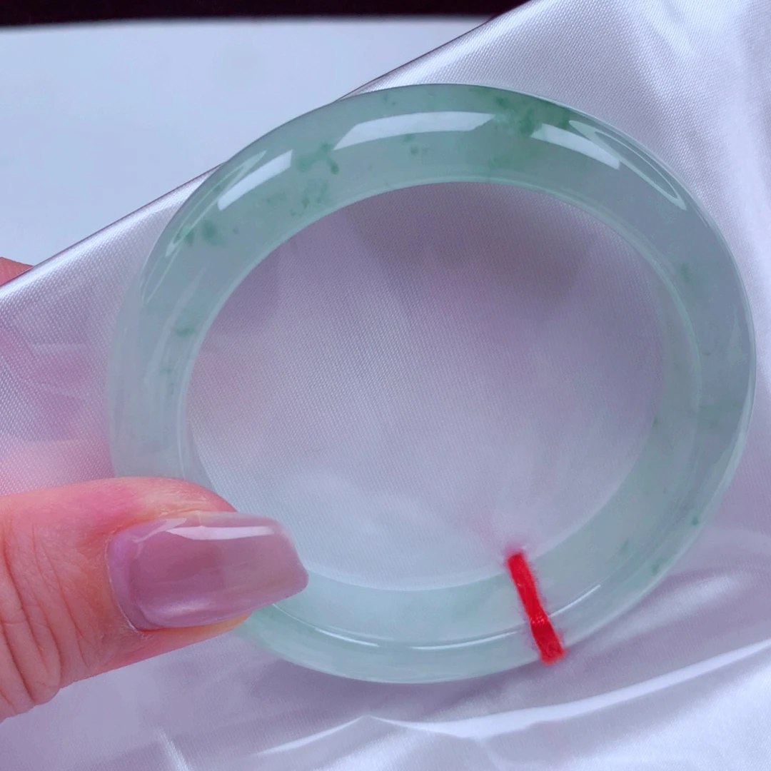 翡翠未镶嵌手镯手镯