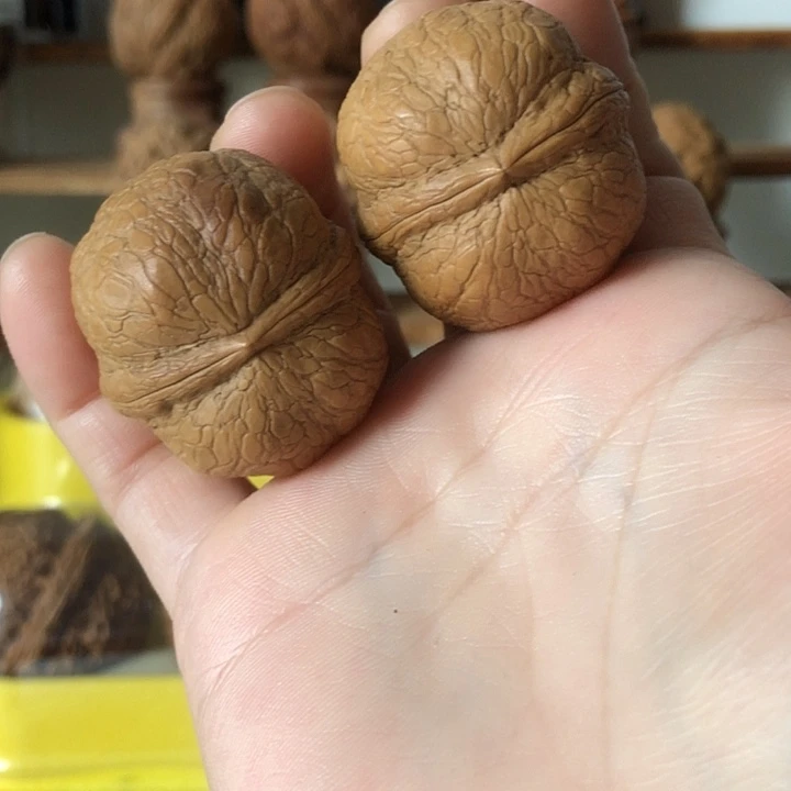 文玩核桃吊坠云南铁核桃