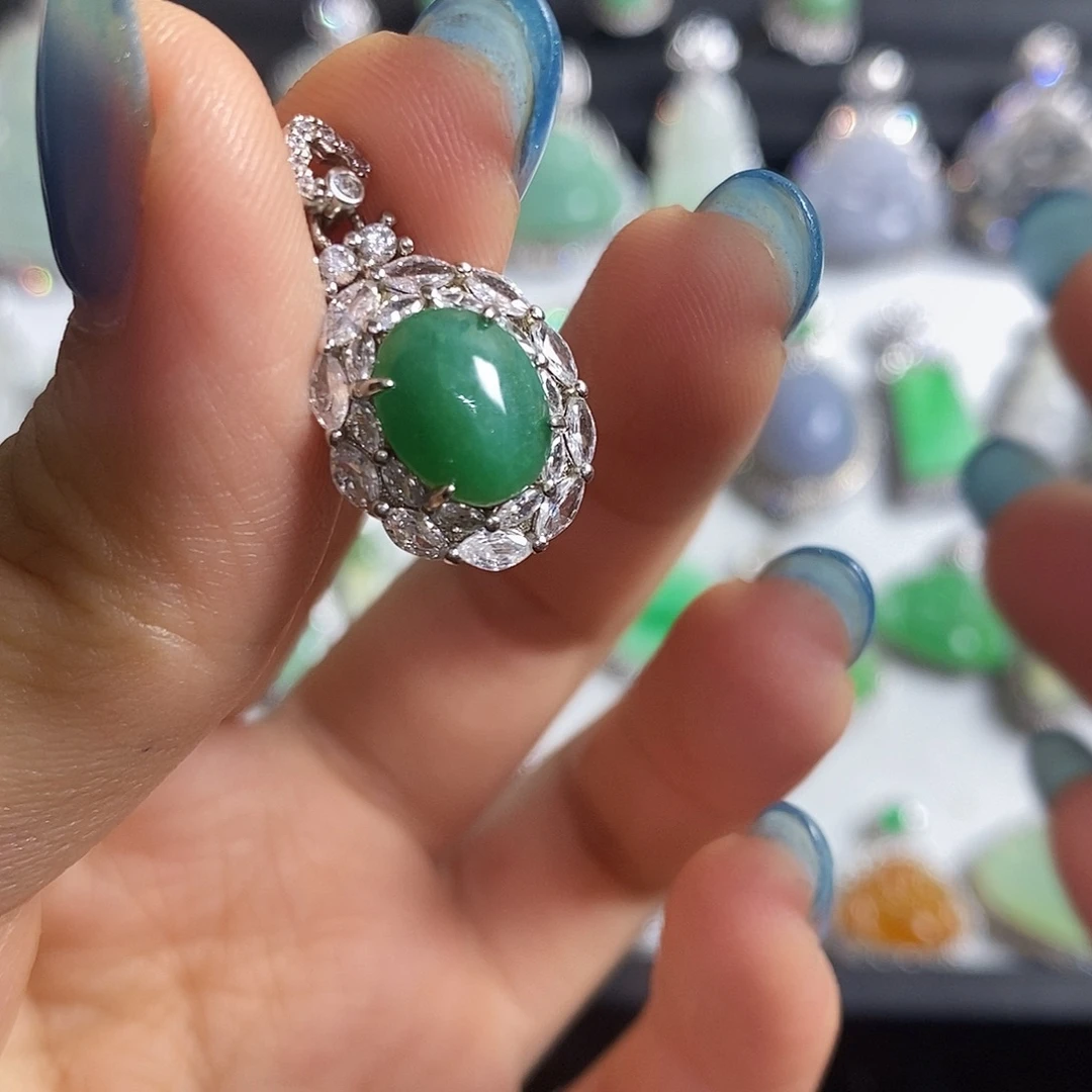 翡翠银S925镶嵌颈饰天然翡翠