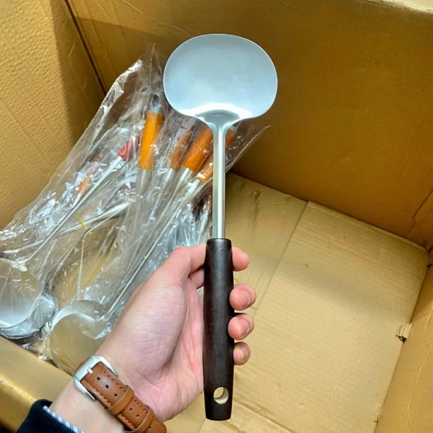 迷你胡桃木优质不锈钢蘑菇小锅铲小号贵州锅铲勺子家用
