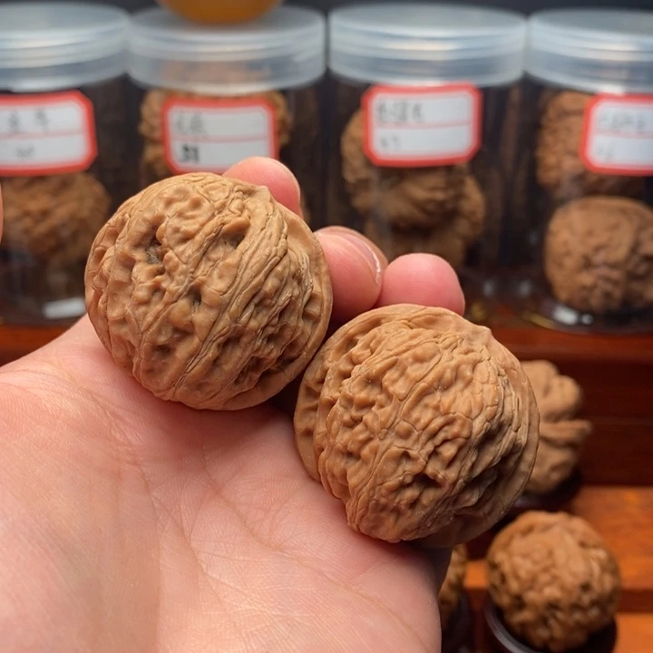 核桃麻核桃皇家正圆狮子头38