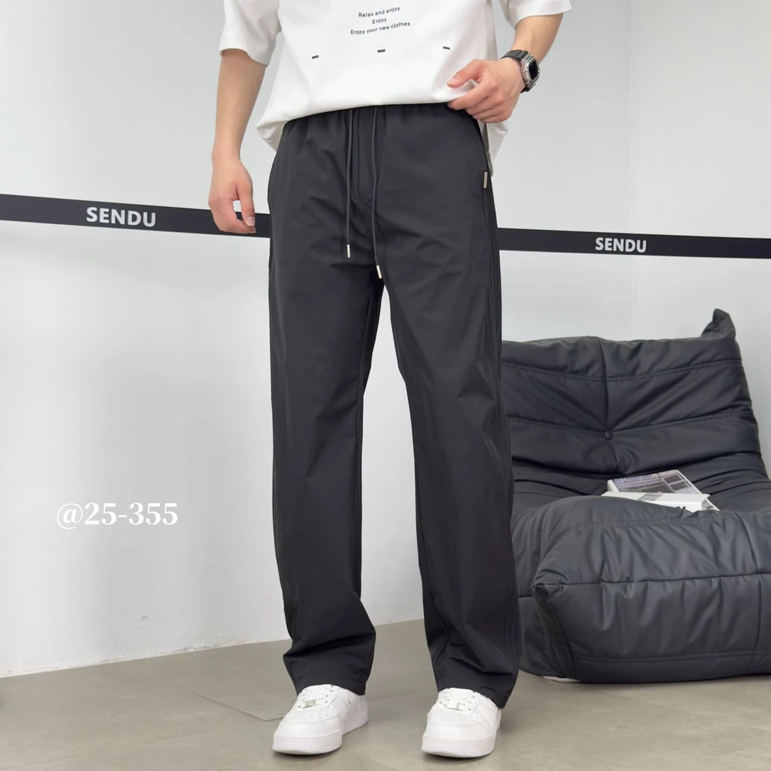 【异素服饰】25-355夏季简约时尚百搭休闲户外酷丝棉直筒弯刀裤