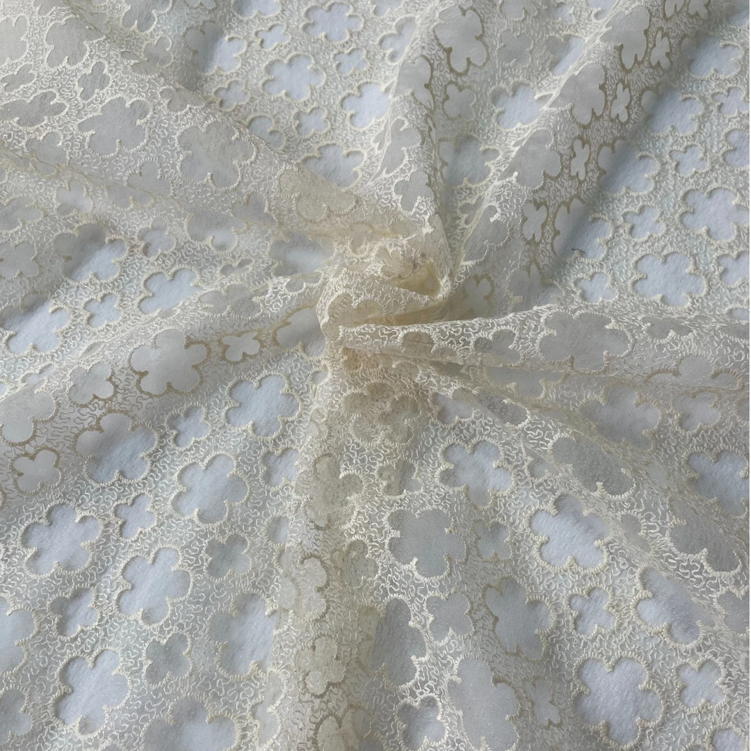 高档婚纱礼服面料网纱绣花布金银丝童装连衣裙布料