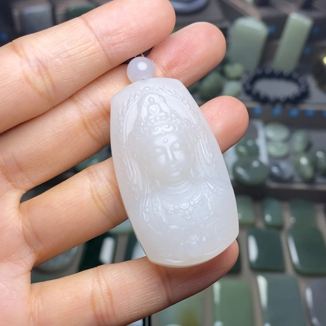 和田玉未镶嵌颈饰