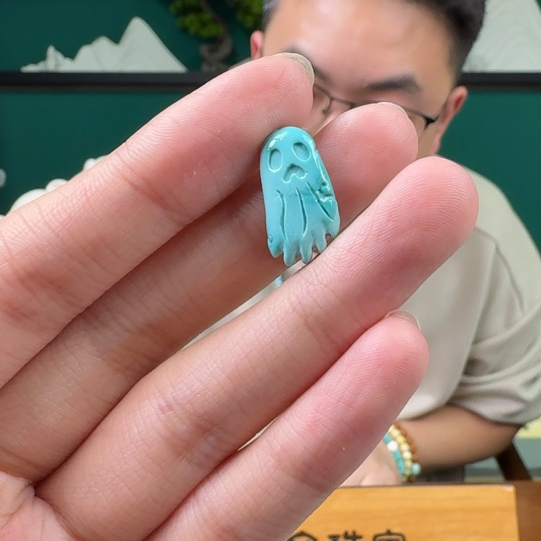 晴***猫绿松石未镶嵌珠宝奇石
