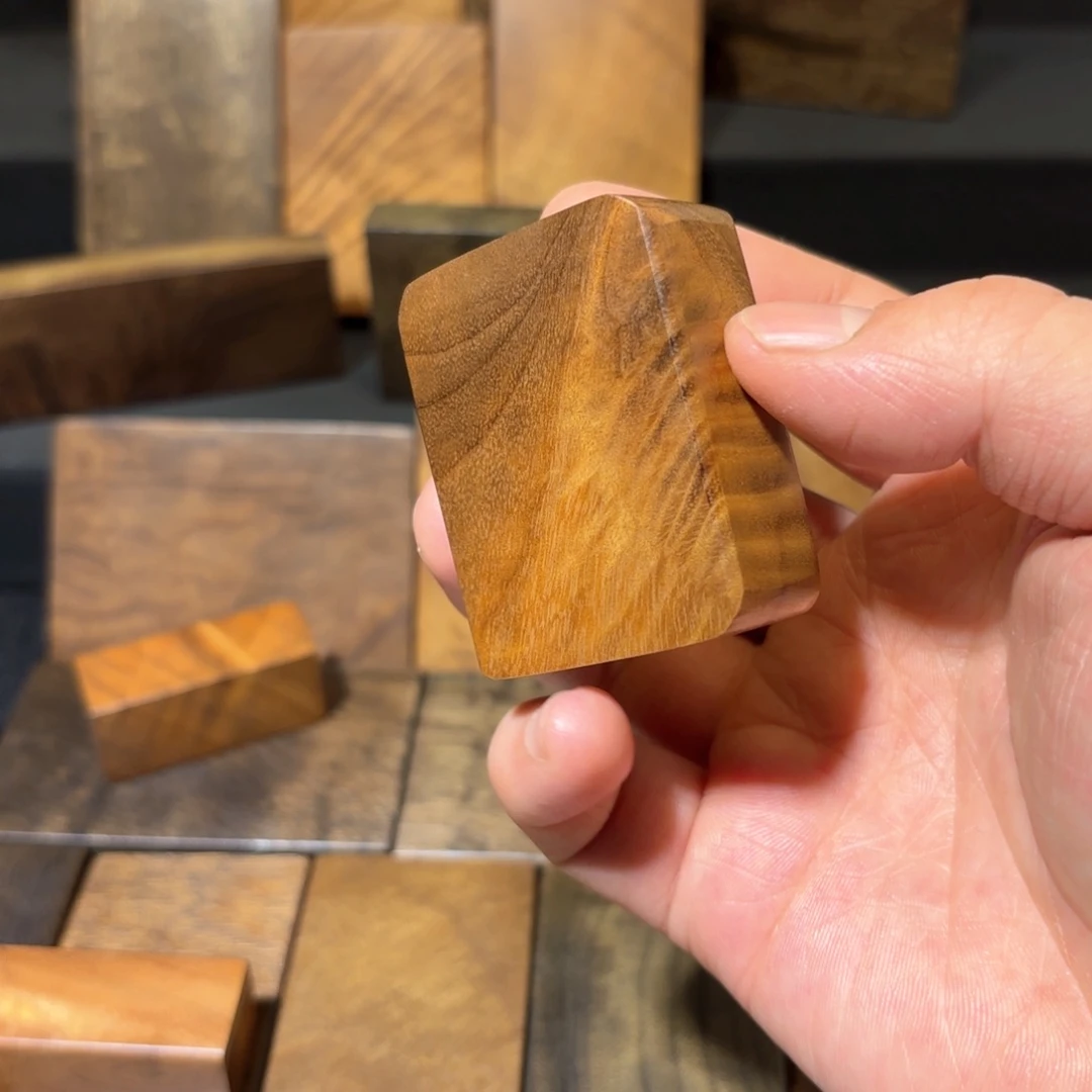 金丝楠l****i金丝楠木一物一拍