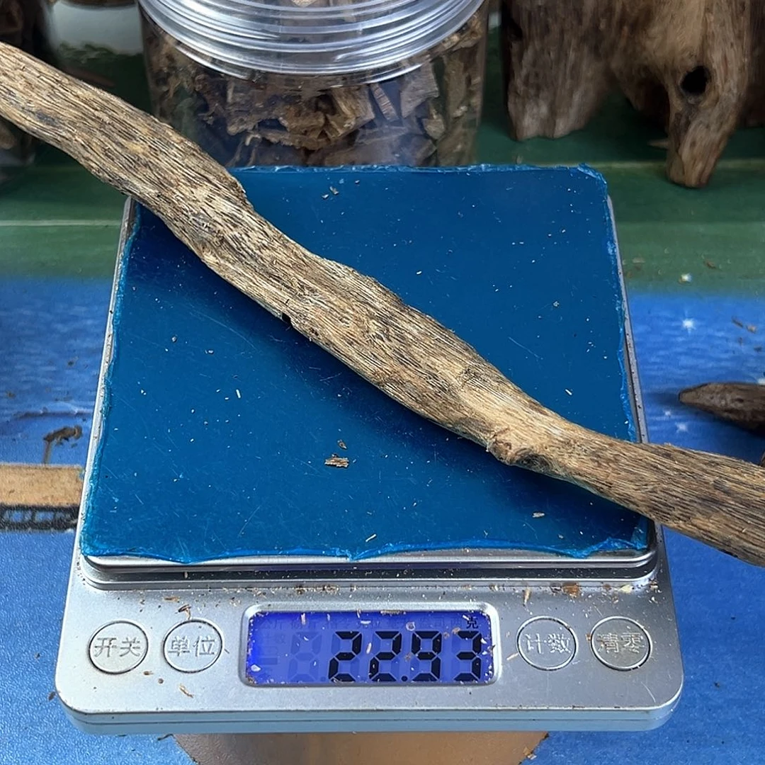 香料绿奇楠虫漏白棋22克