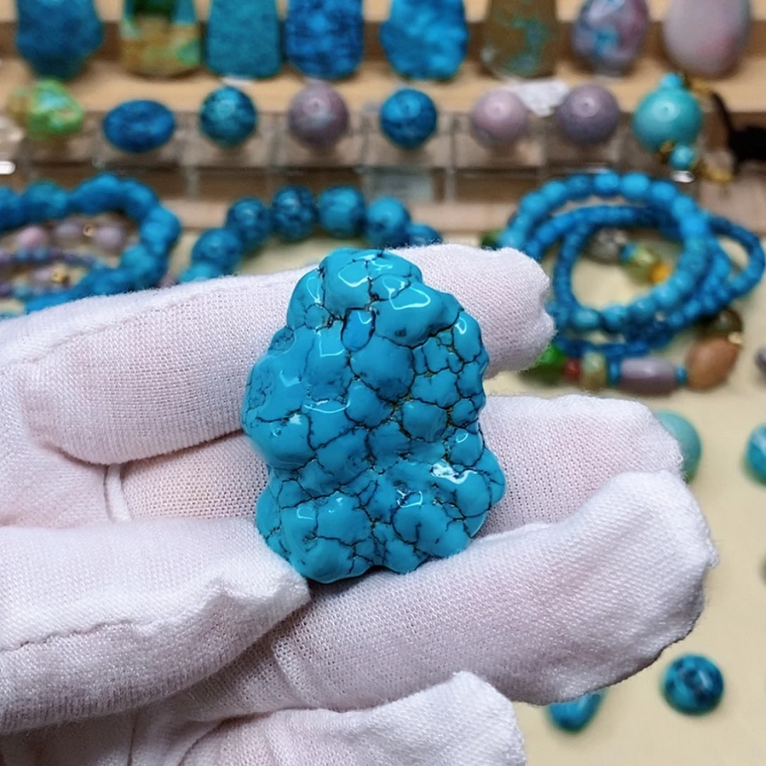 绿松石未镶嵌珠宝奇石