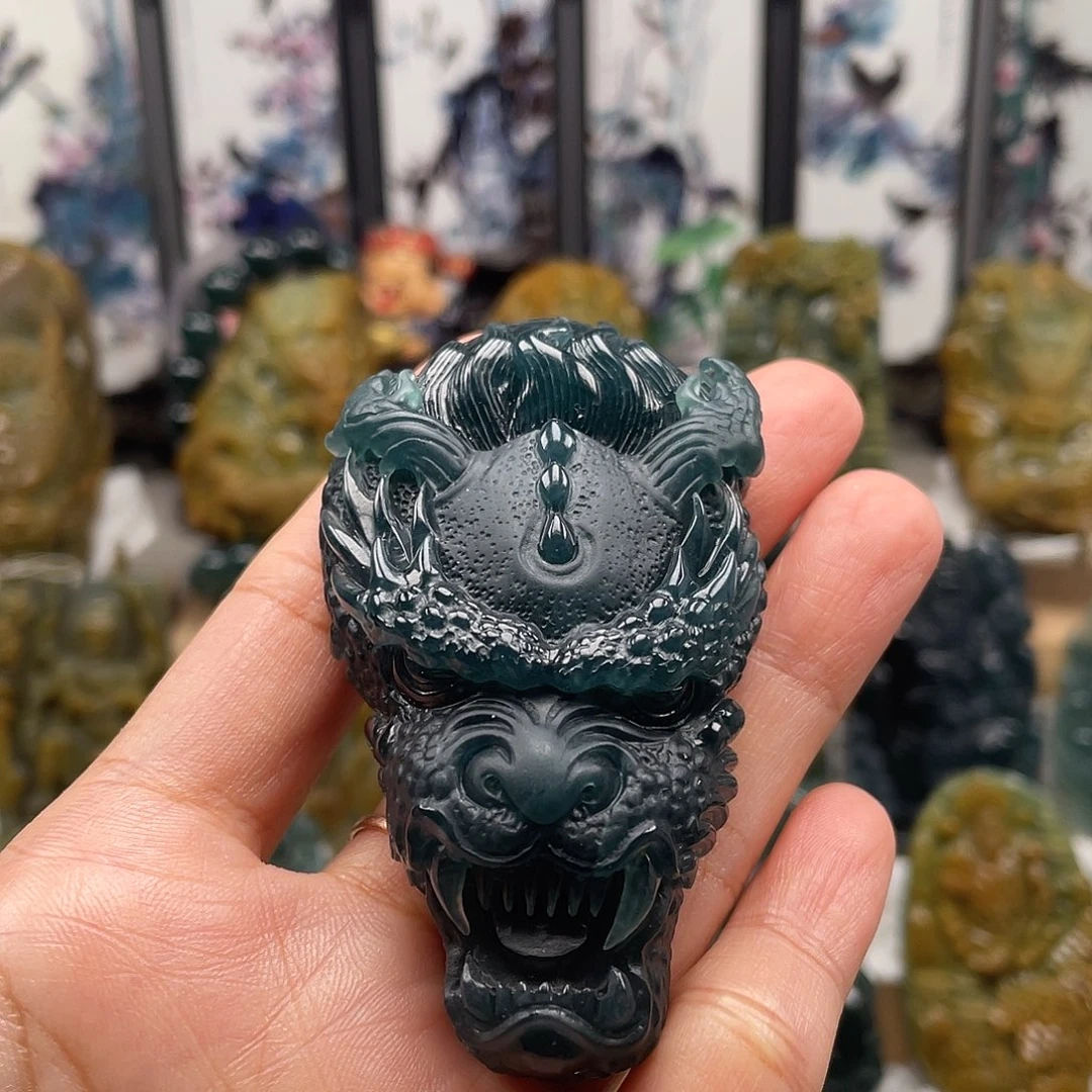 卍***卍翡翠未镶嵌颈饰天然翡翠a货龙
