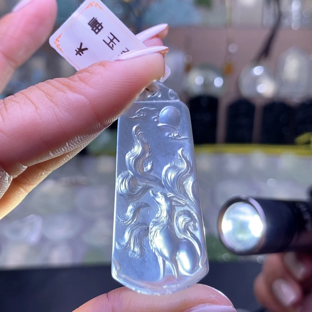 啦***啦未镶嵌蛇纹石玉颈饰