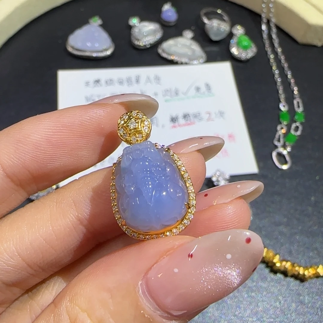 翡翠18K金镶嵌颈饰精品