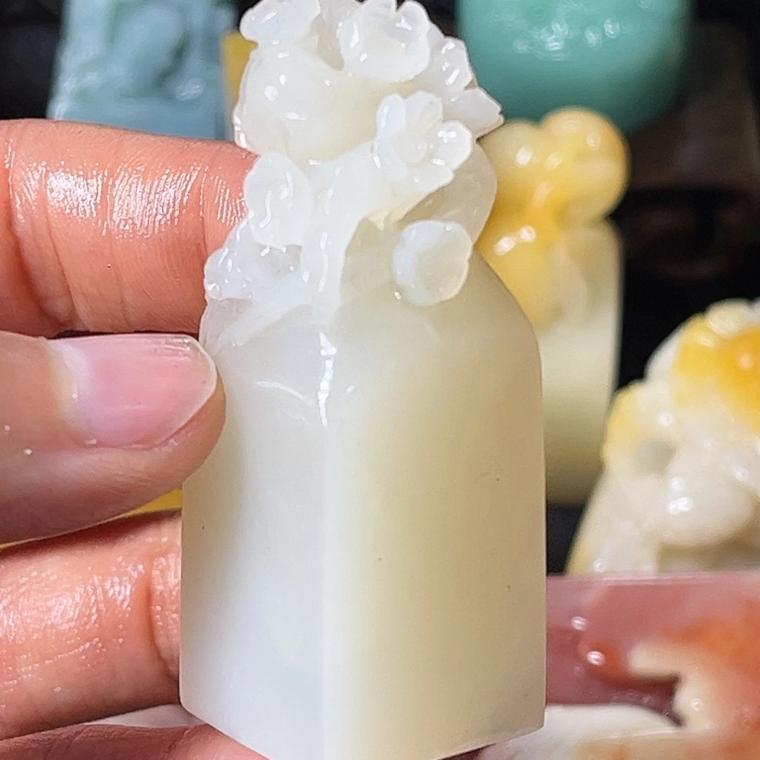 寿山石印石这种现象很明显了