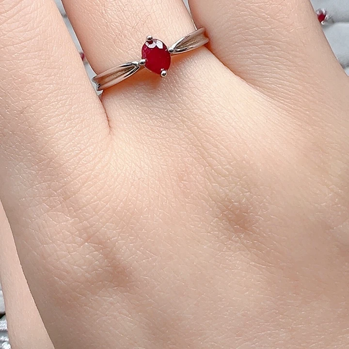 银S925镶嵌红宝石戒指