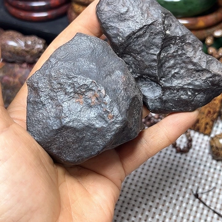 材***源花岗石铁合金两个原石