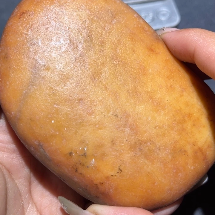 和田玉（糖玉）未镶嵌把件