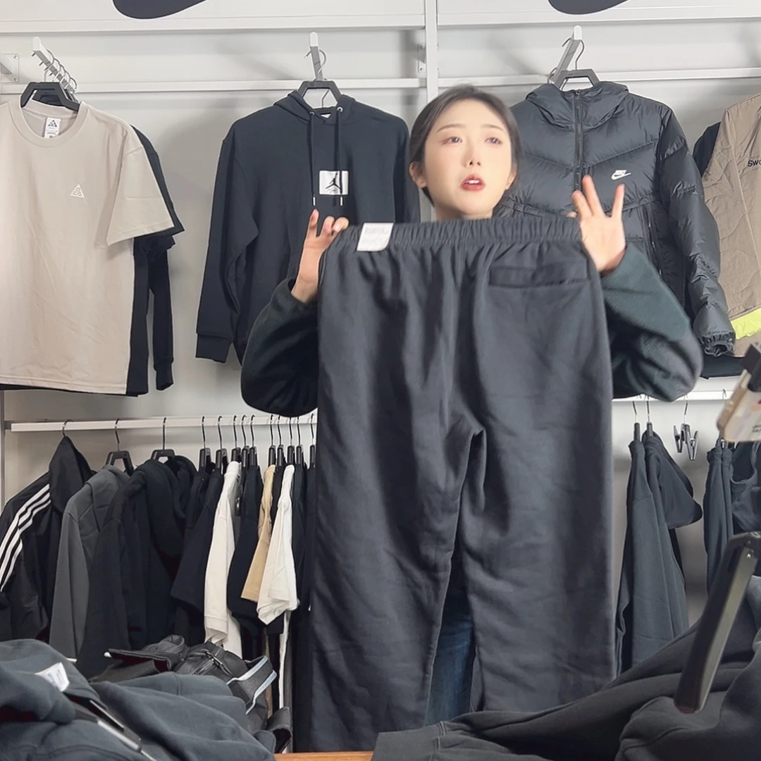 2708黑色裤子m码110-130不退换