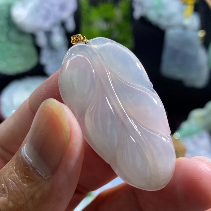 【闪购商品】颈饰18K金镶嵌翡翠11111111111111111