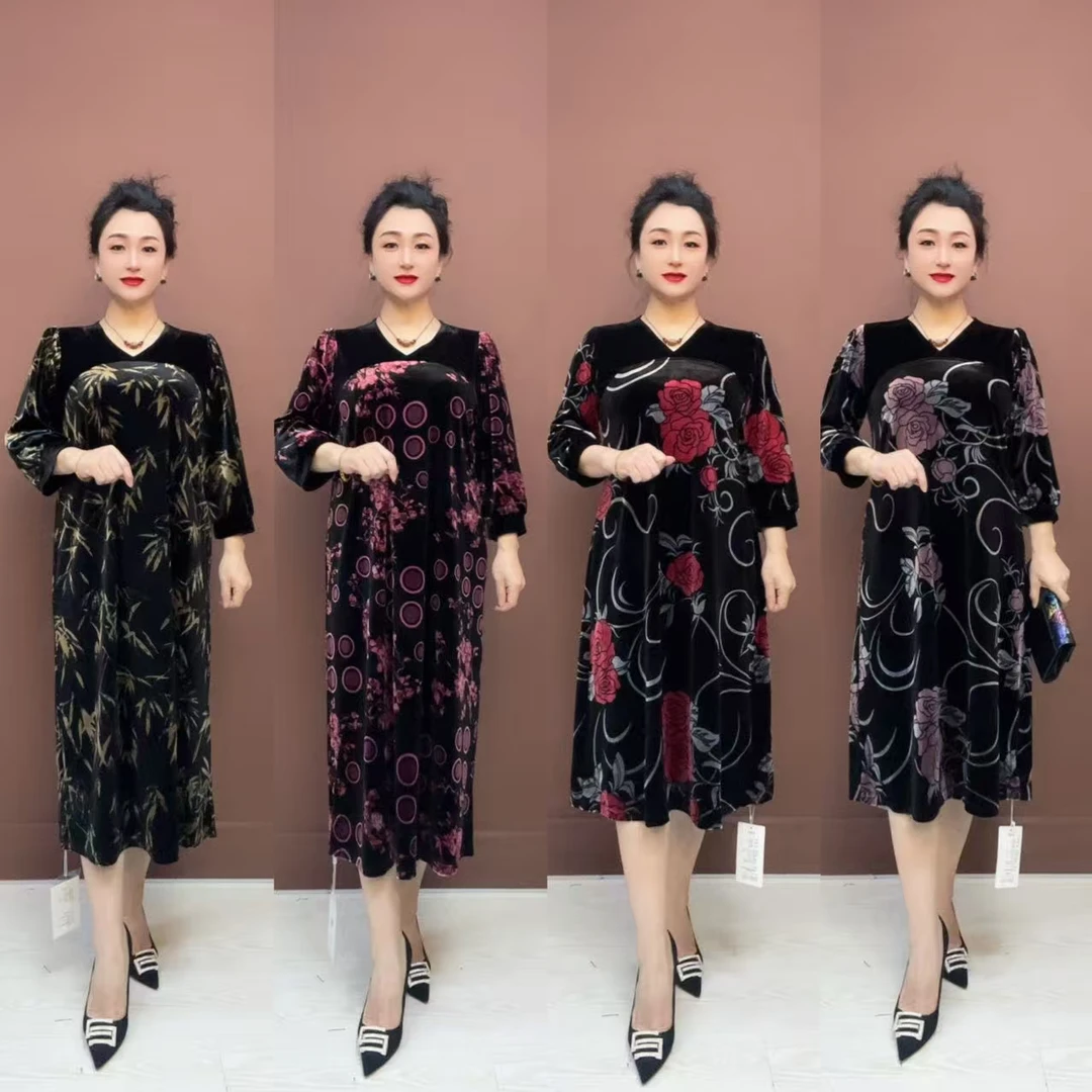 2558款妈妈秋季气质大码连衣裙新款中老年女装优雅丝绒中长款裙子
