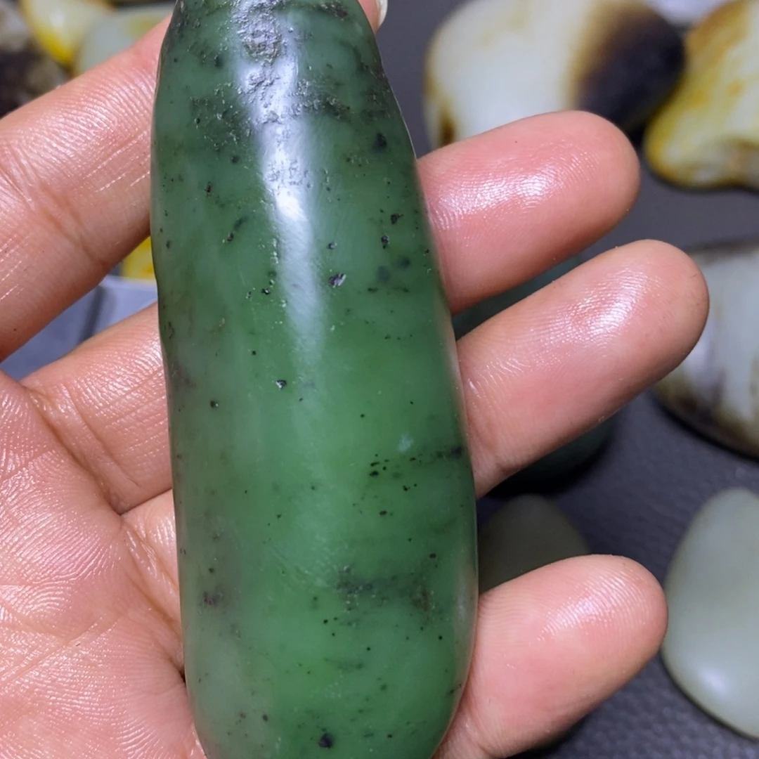 李***计和田玉未镶嵌挂件