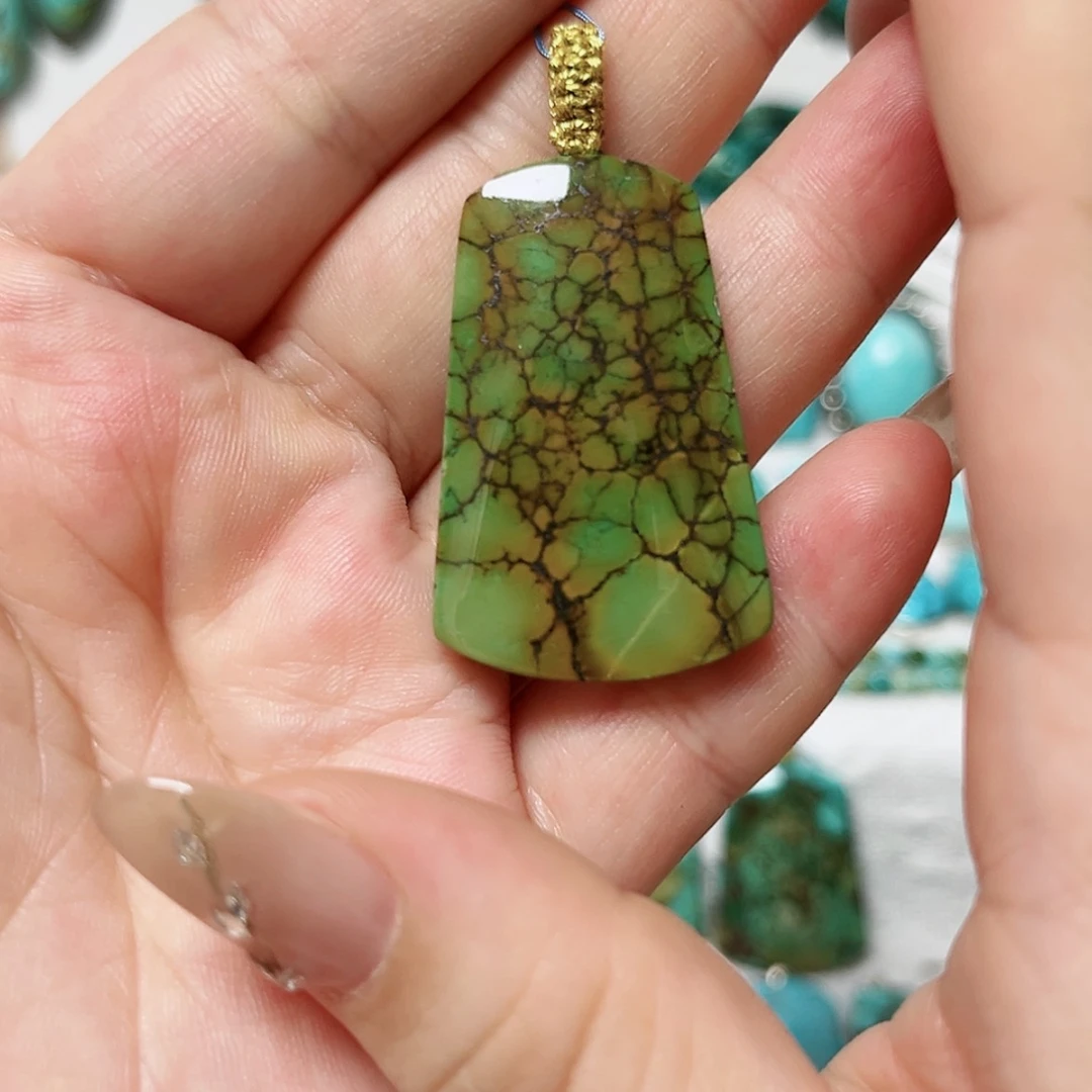 【闪购商品】未镶嵌绿松石珠宝奇石