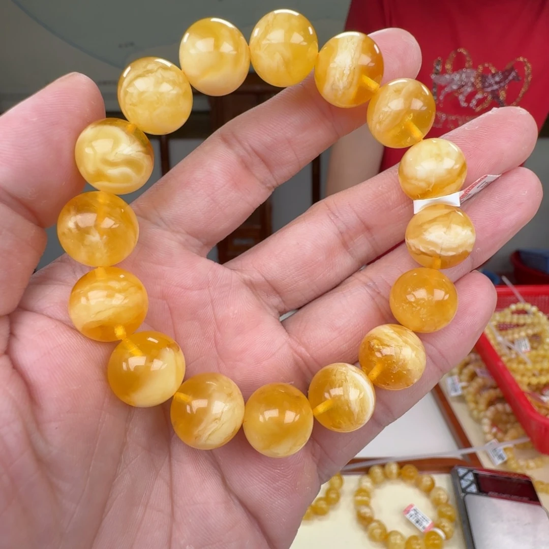 熊***呆蜜蜡未镶嵌裸石蜜蜡手串