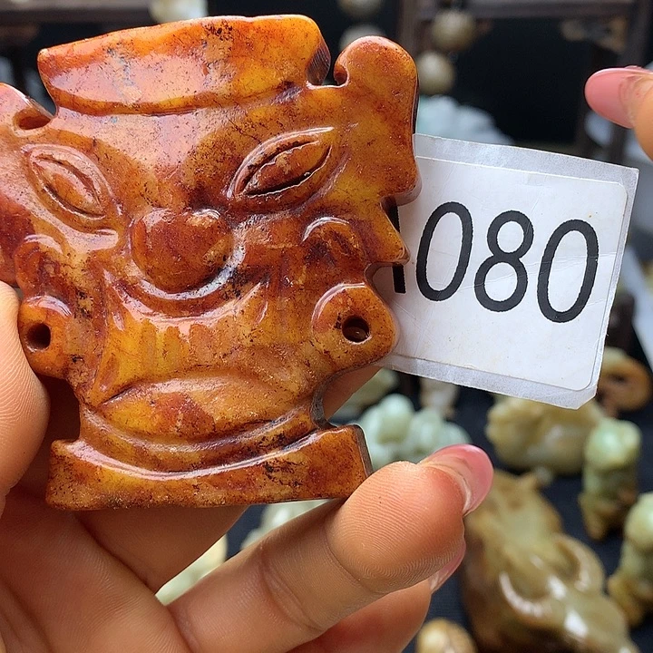 和田玉未镶嵌车挂