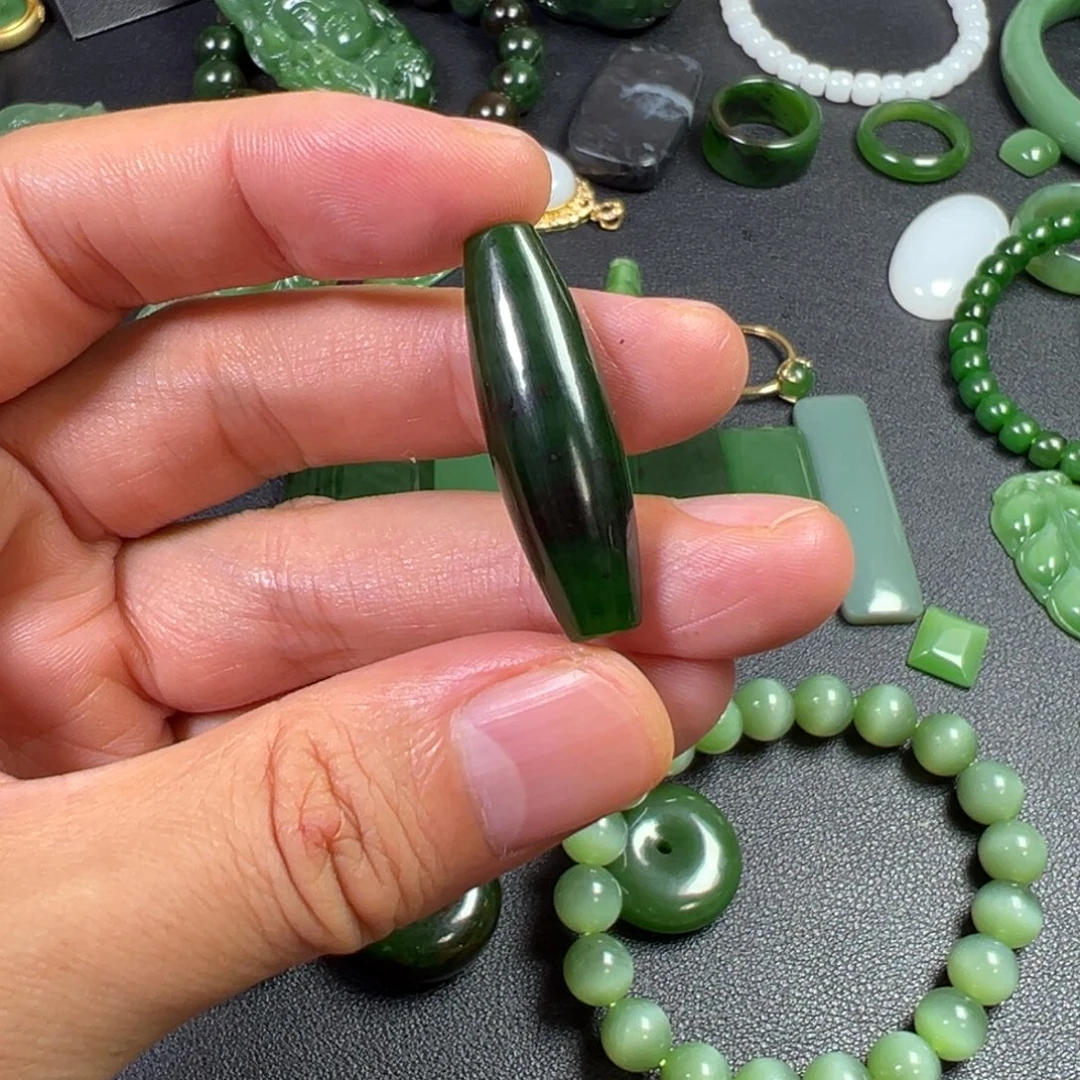 和田玉（碧玉）未镶嵌颈饰