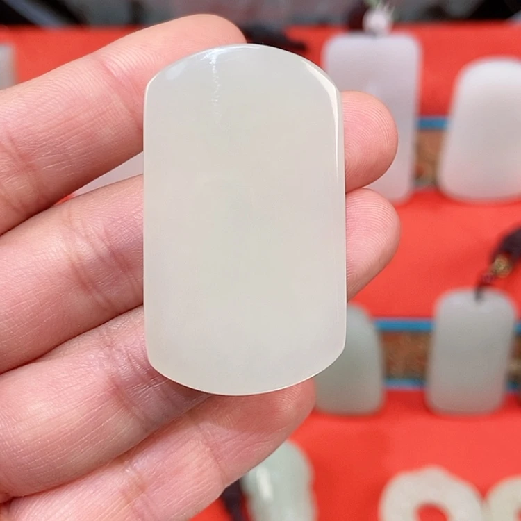 【闪购商品】颈饰未镶嵌和田玉龙*