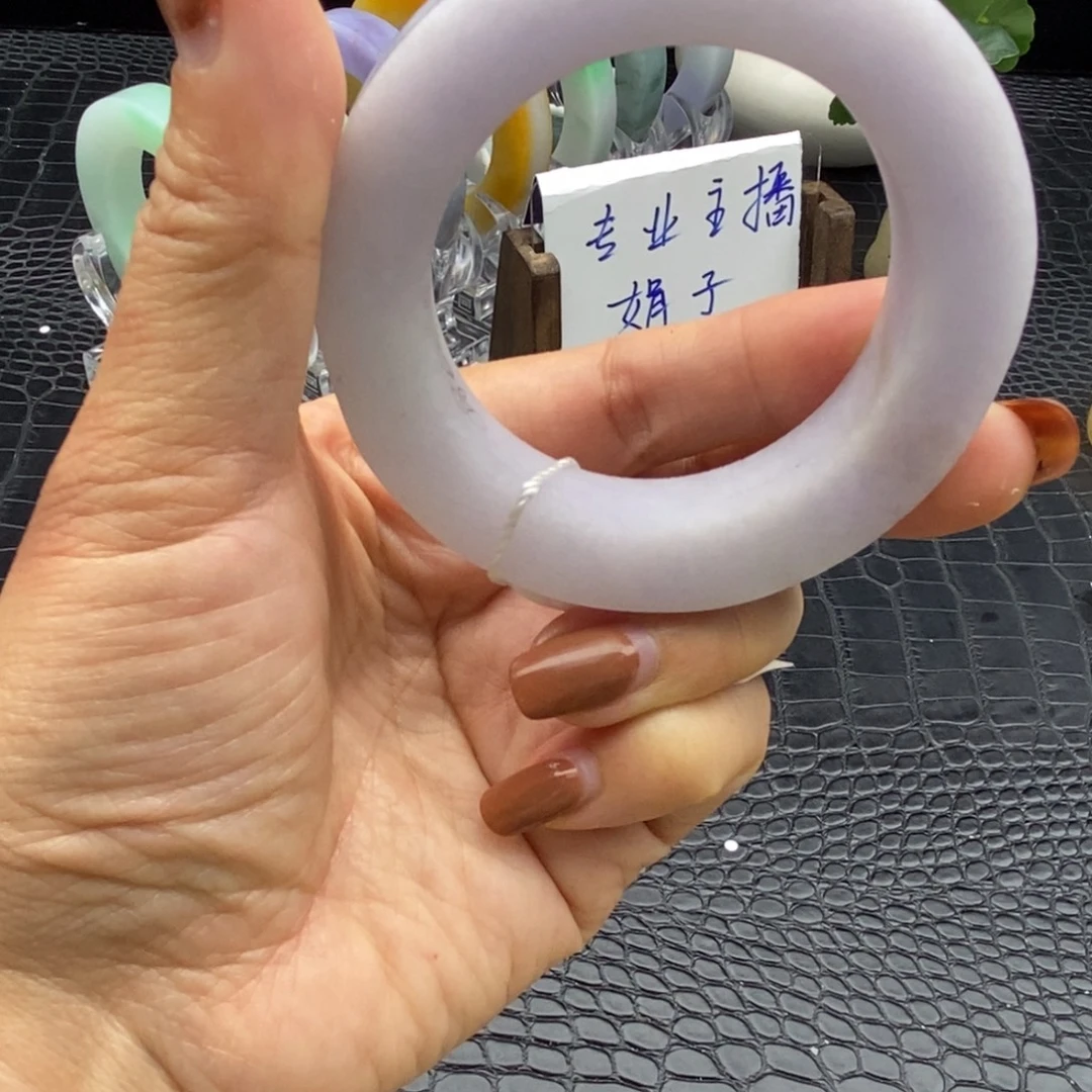 定制翡翠未镶嵌翡翠手镯