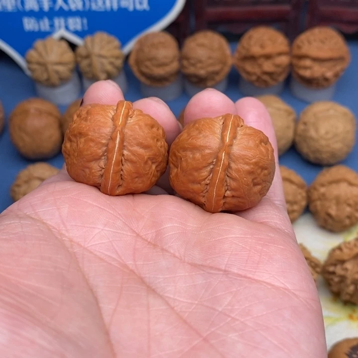 文玩核桃把件小铁石