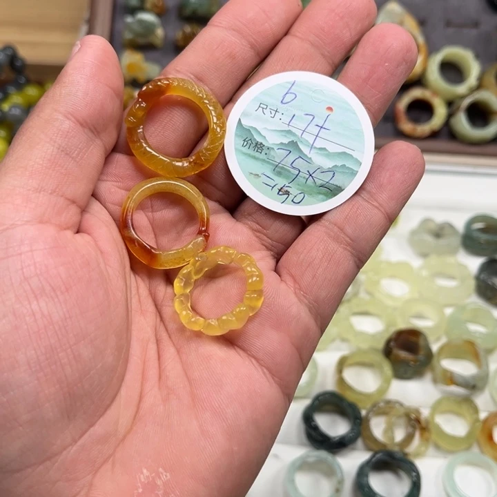 蛇纹石玉戒指合金皇***丶