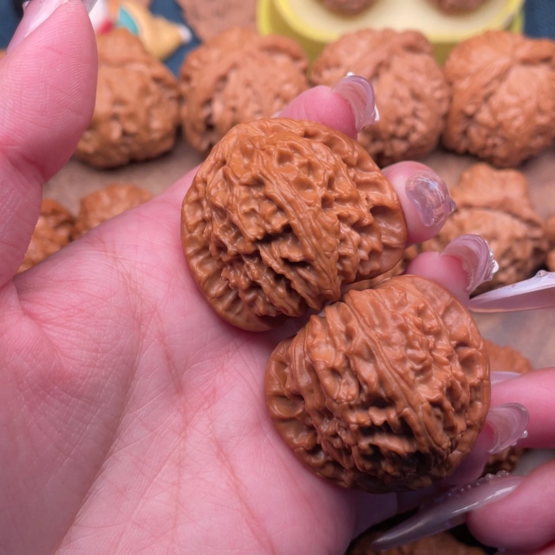 文玩核桃把件全品精配，三角白39