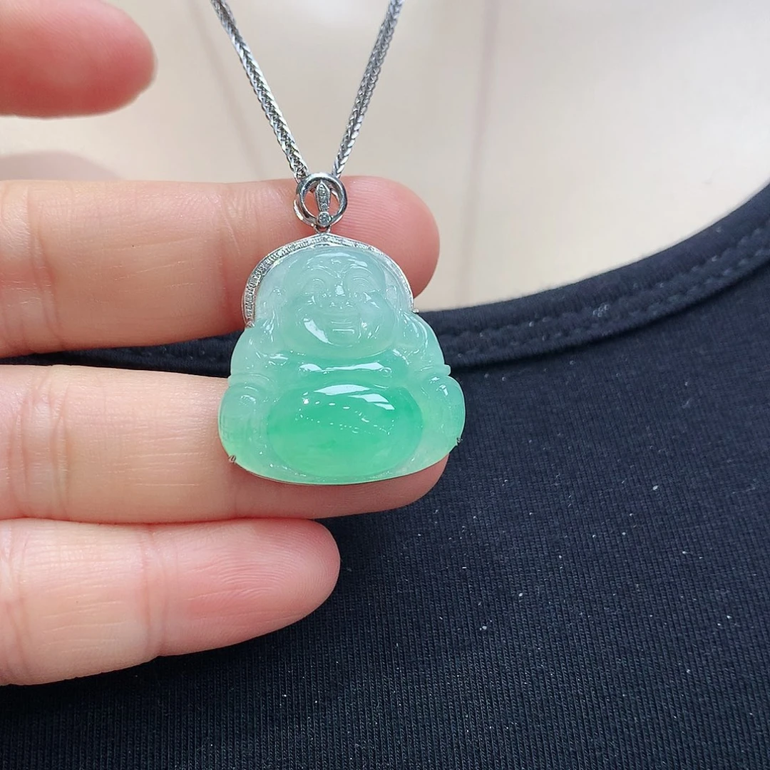 翡翠颈饰18K金镶嵌佛公